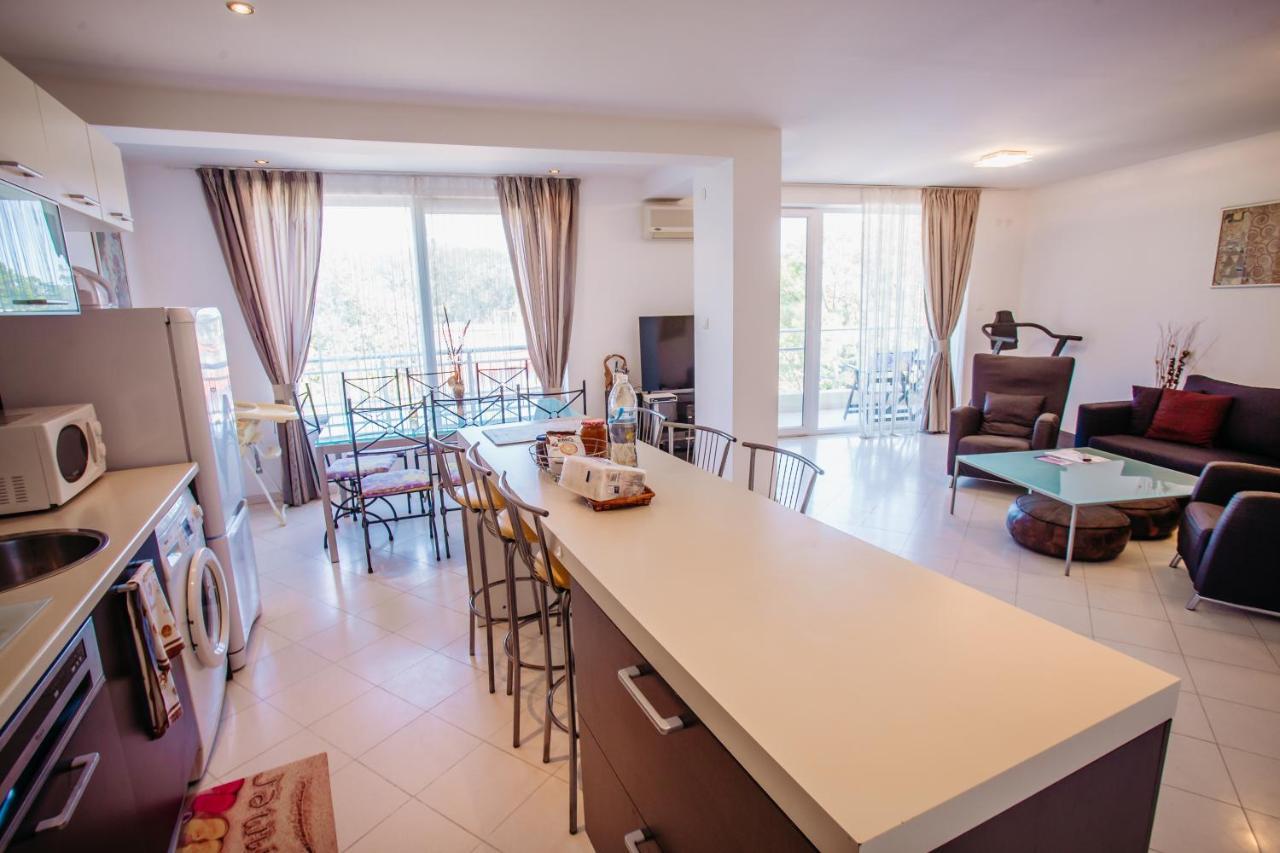Mng Holiday Yassen Apartments Słoneczny Brzeg Zewnętrze zdjęcie