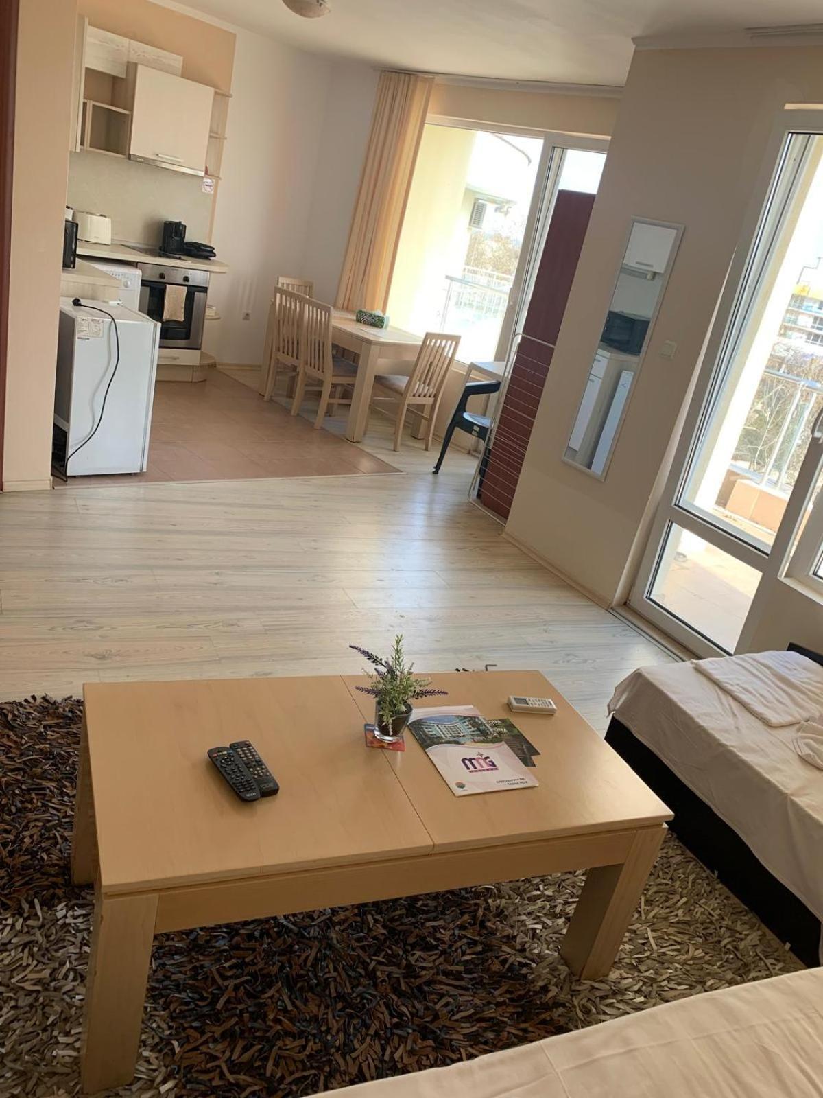 Mng Holiday Yassen Apartments Słoneczny Brzeg Zewnętrze zdjęcie